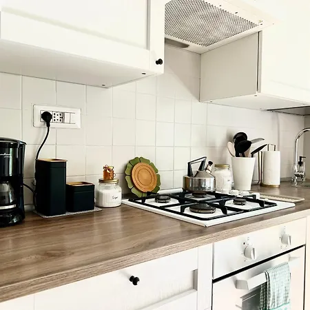 The Beekeeper, Country Escape With Terrace & Bike Near Parma