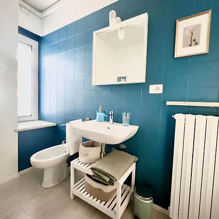 Appartamento The Beekeeper, Country Escape With Terrace & Bike Near Parma
