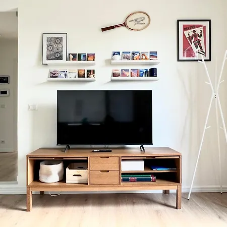 The Beekeeper, Country Escape & Terrace Near Parma Basilicanova