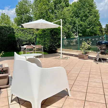 Apartman The Beekeeper, Country Escape With Terrace & Bike Near Parma Basilicanova