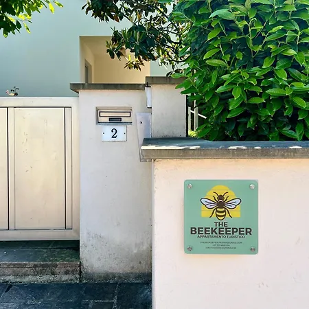 The Beekeeper, Country Escape With Terrace & Bike Near Parma Apartmán *