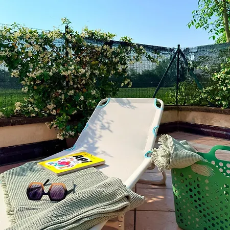 The Beekeeper, Country Escape With Terrace & Bike Near Parma Basilicanova