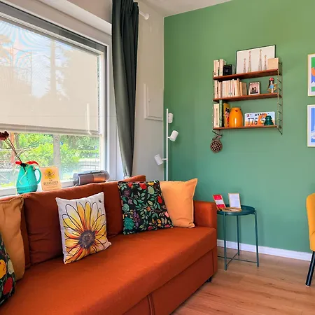 The Beekeeper, Country Escape With Terrace & Bike Near Parma Basilicanova