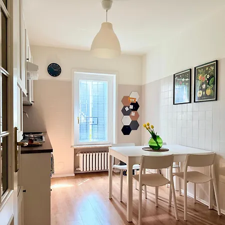 The Beekeeper, Country Escape With Terrace & Bike Near Parma Basilicanova