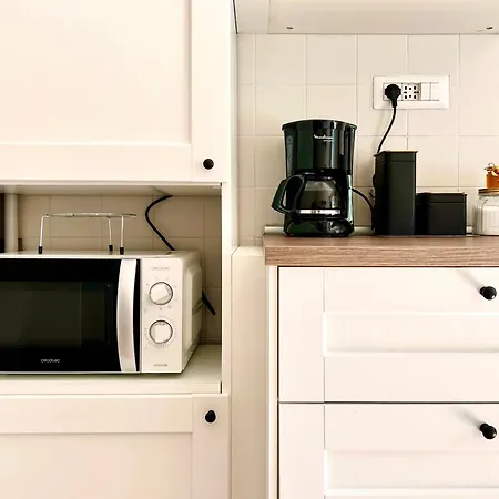 The Beekeeper, Country Escape With Terrace & Bike Near Parma Apartmán
