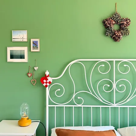 Apartmán The Beekeeper, Country Escape With Terrace & Bike Near Parma