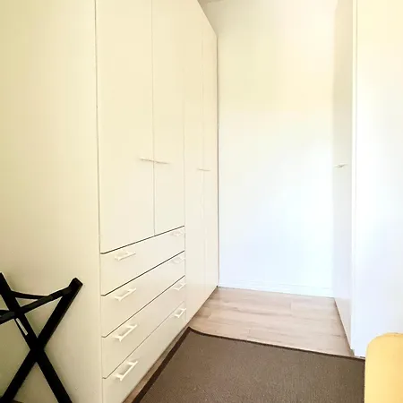 Apartmán The Beekeeper, Country Escape With Terrace & Bike Near Parma Basilicanova