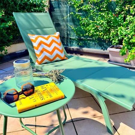 The Beekeeper, Country Escape With Terrace & Bike Near Parma Apartmán