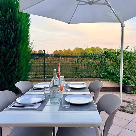 The Beekeeper, Country Escape With Terrace & Bike Near Parma Apartmán *