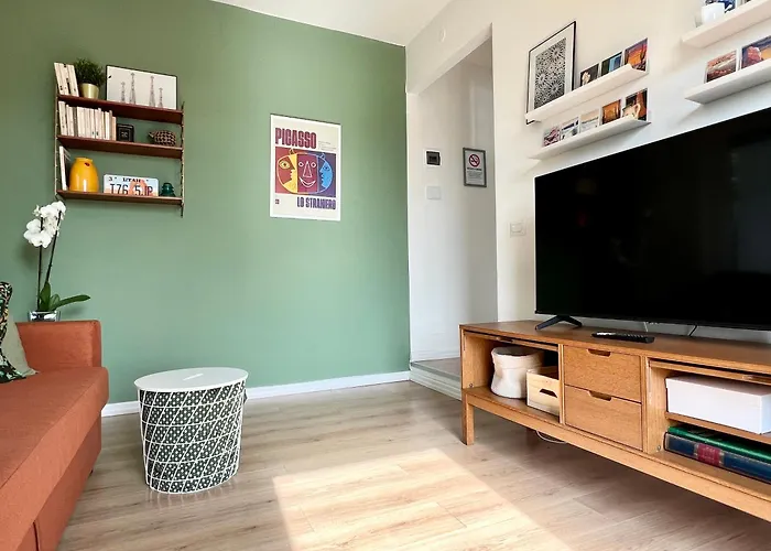 The Beekeeper, Country Escape & Terrace Near Parma 아파트 *