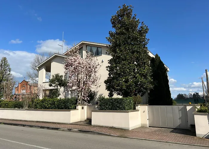 The Beekeeper, Country Escape & Terrace Near Parma Appartement Basilicanova